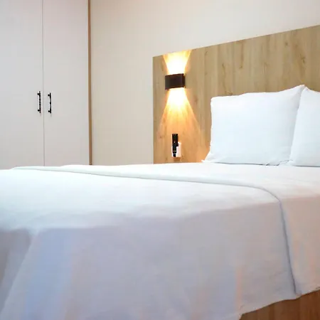 Vizyon Hotel *